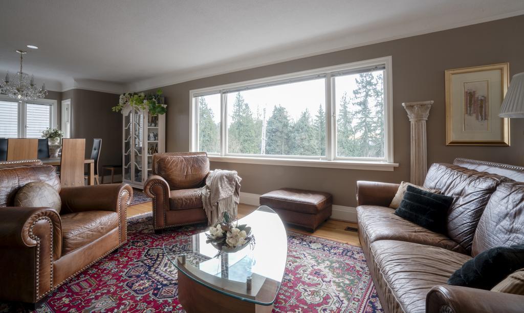 Crystal'S View Bed & Breakfast North Vancouver Exterior photo